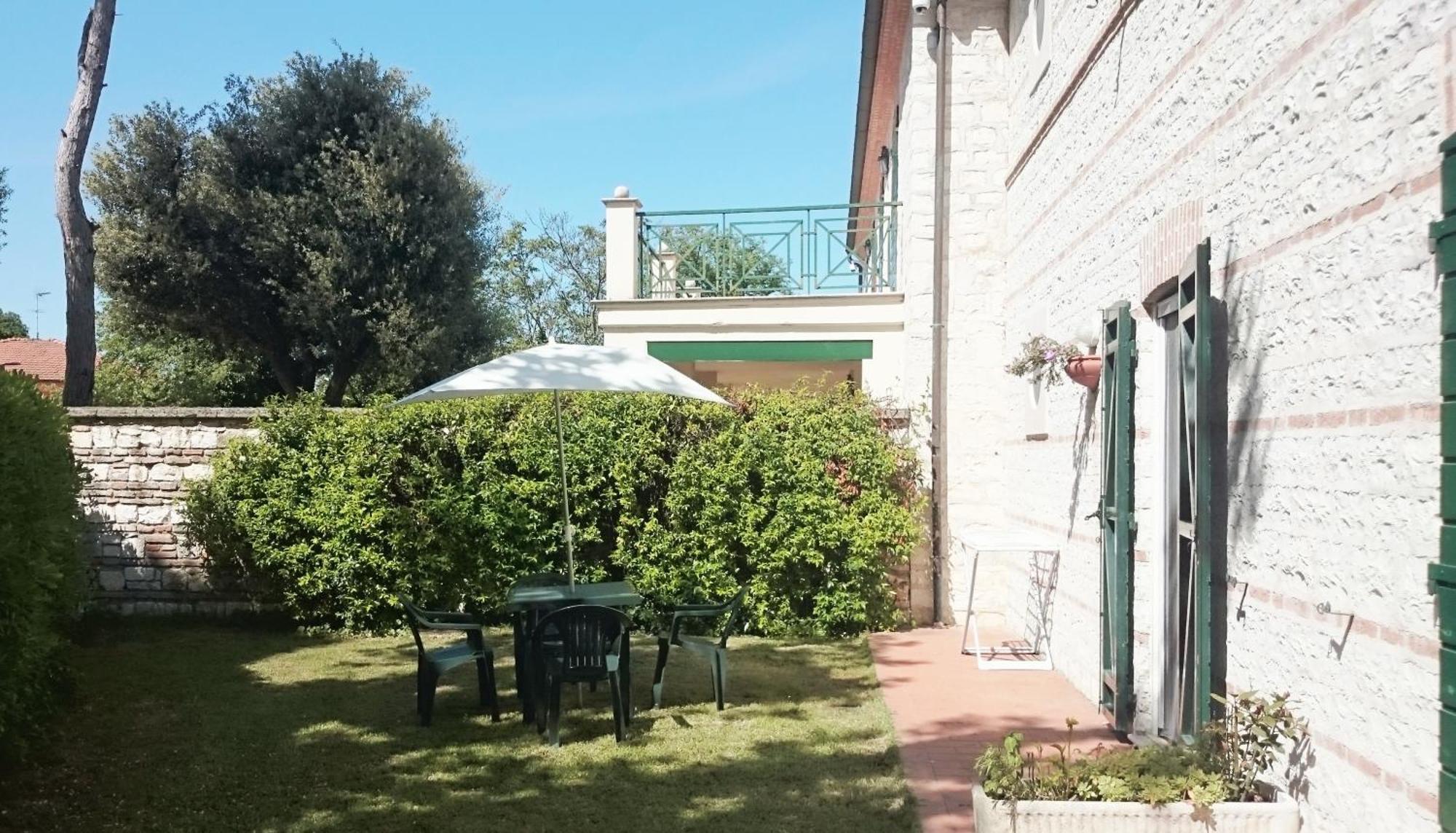 Valcastagno Relais & Residence Sirolo Rum bild