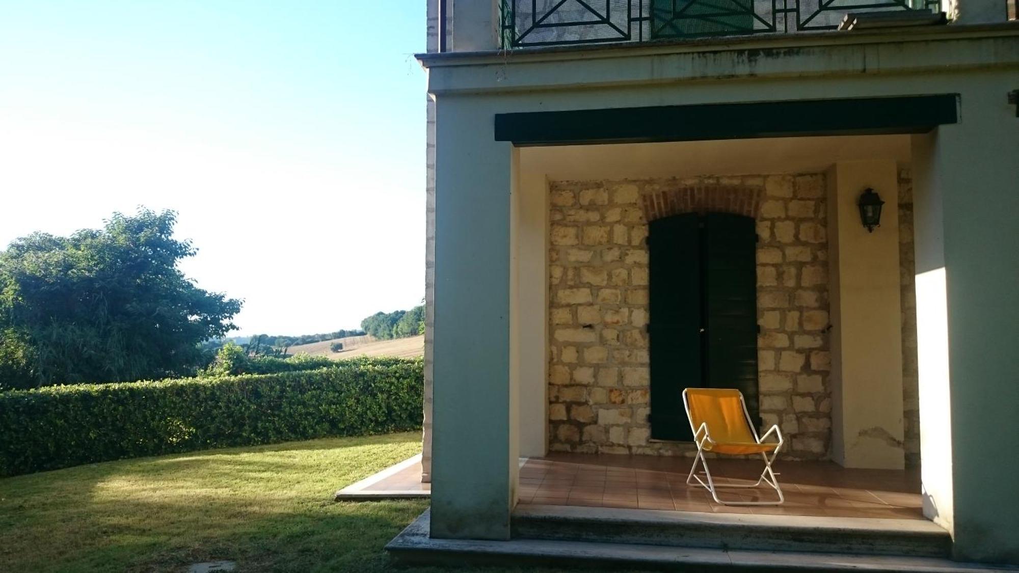 Valcastagno Relais & Residence Sirolo Rum bild